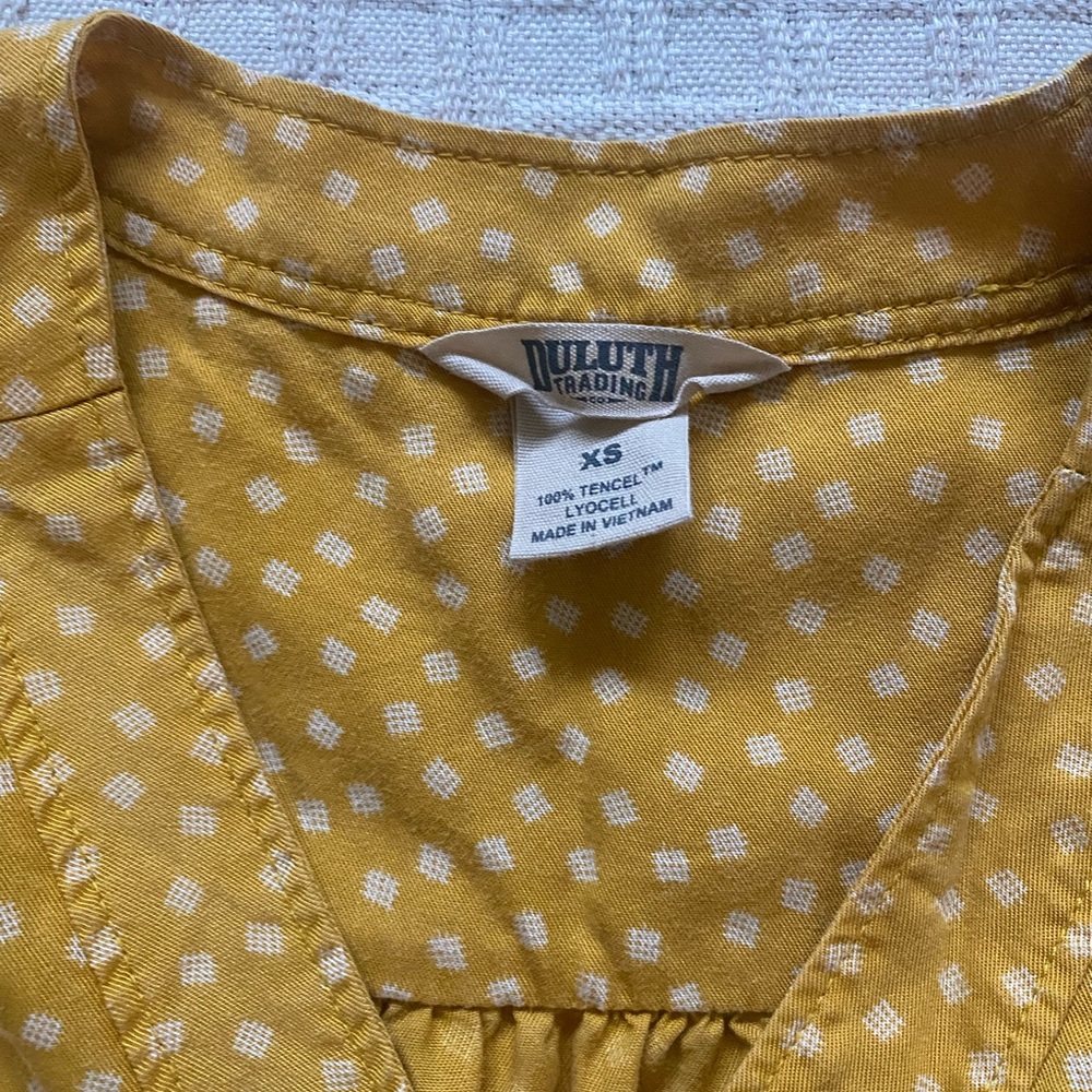 Duluth Trading Co. yellow top. - Picture 9 of 9